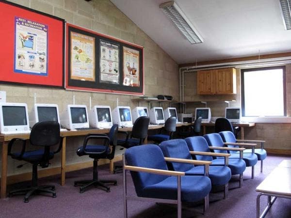 Cheltenham College, летняя школа - компьютерный класс