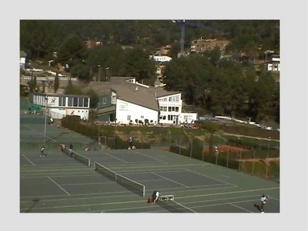 Bruguera Tennis Academy - корты с твердым покрытием