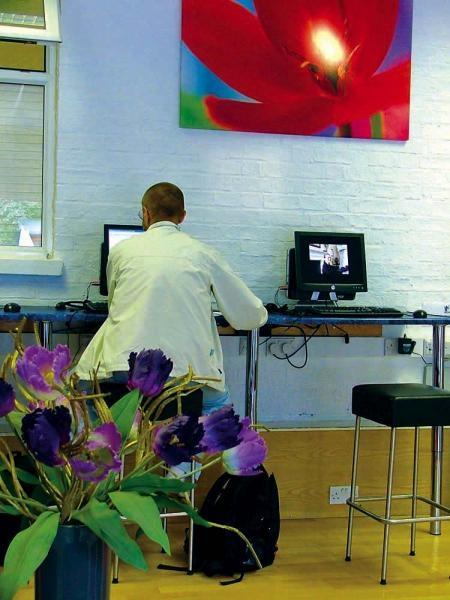 Интернет-кафе языковой школы Regent в Кембридже